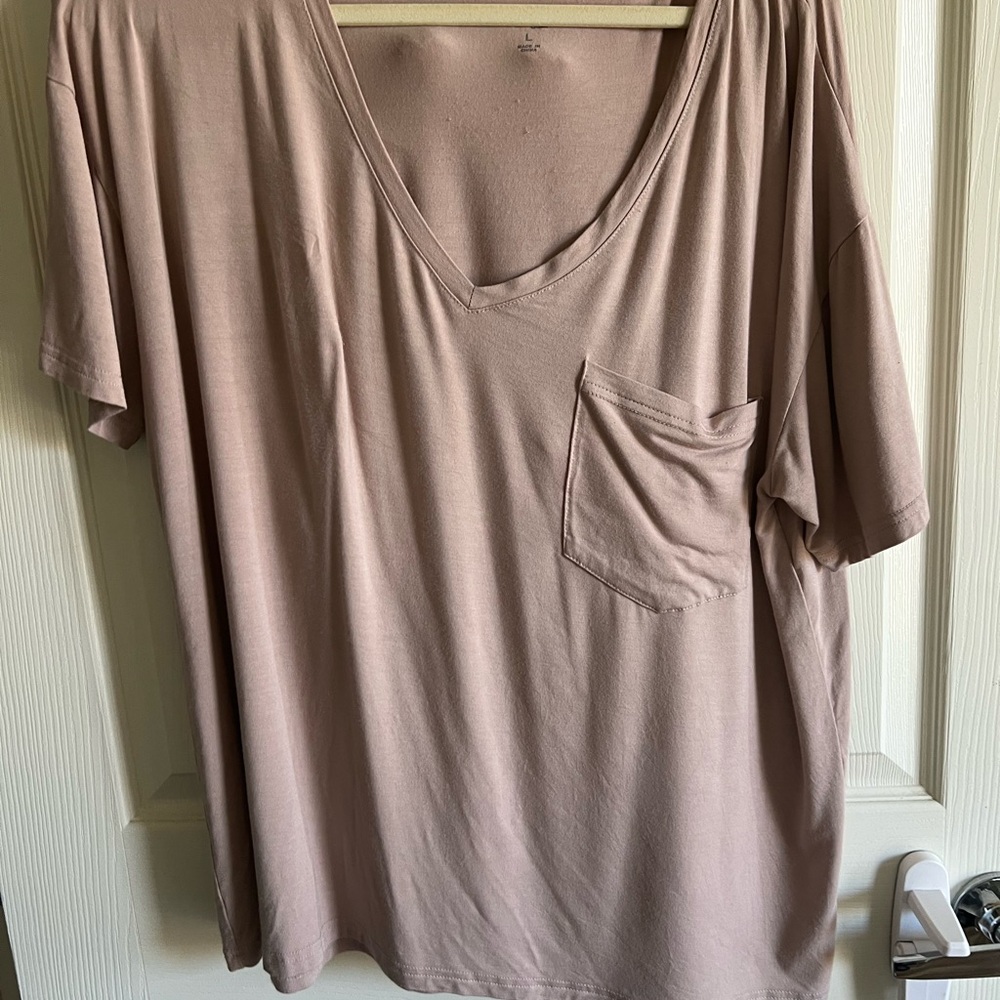 Casual V-Neck T-Shirt with Pocket
